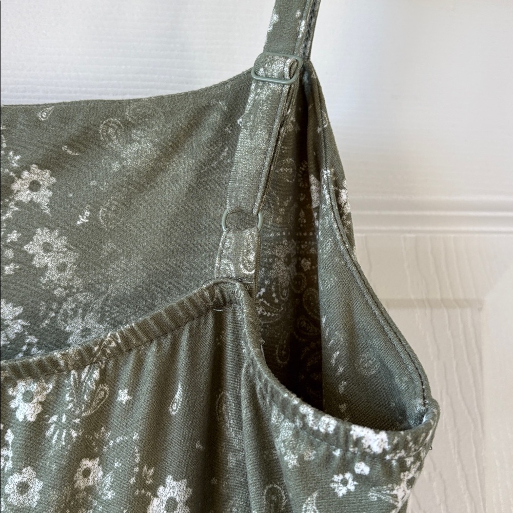 Green White Floral Maxi Dress - Picture 5 of 6
